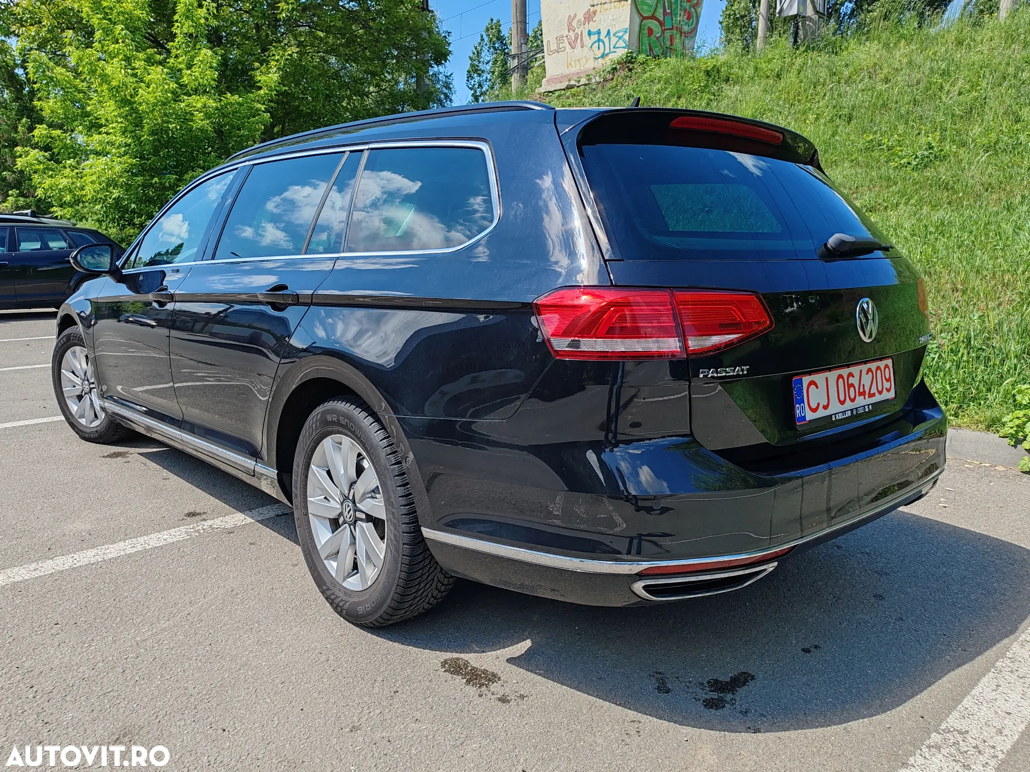 Volkswagen Passat Variant 2.0 TDI DSG Highline - 3