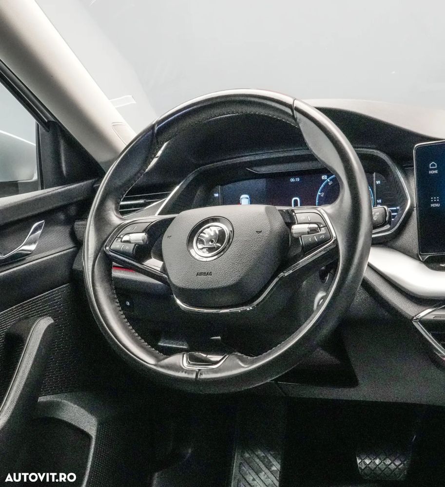 Skoda Octavia 2.0 TDI DSG Style - 17