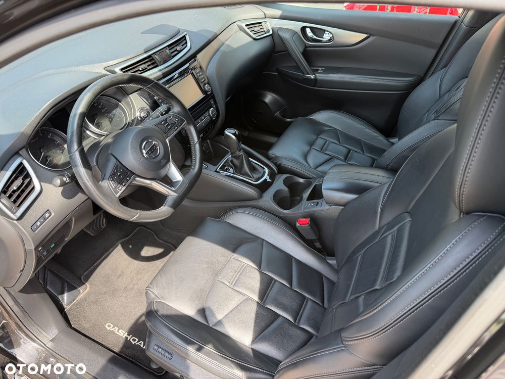Nissan Qashqai 1.2 DIG-T Xtronic TEKNA+ - 29
