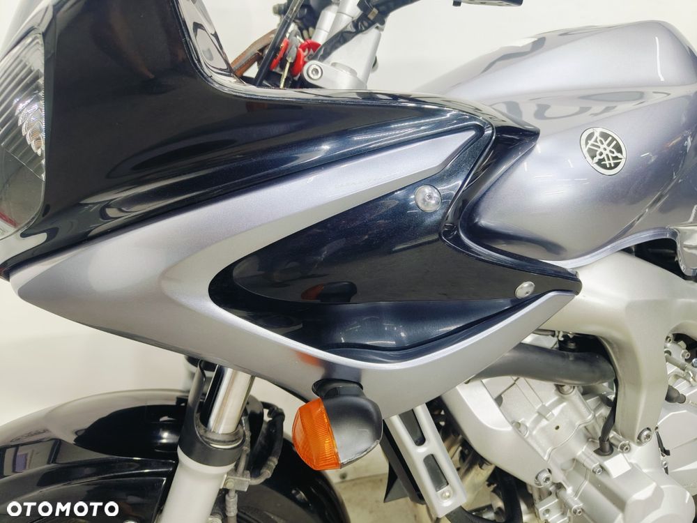 Yamaha FZS - 23