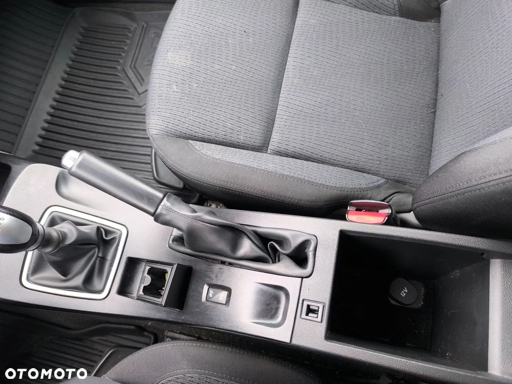 Renault Laguna 1.5 dCi Authentique - 16