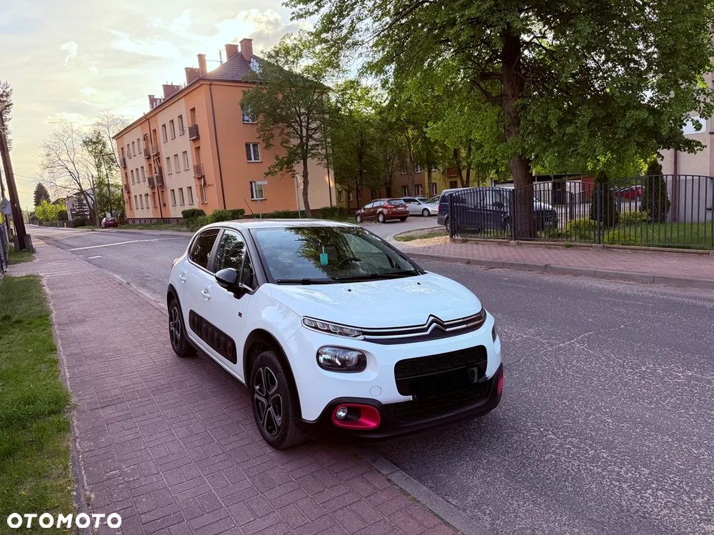 Citroën C3 1.2 PureTech Shine - 1