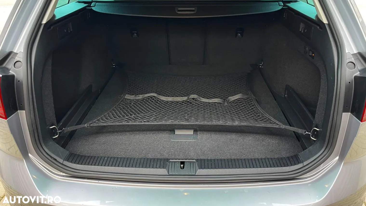 Volkswagen Passat Variant 2.0 TDI DSG Elegance - 37