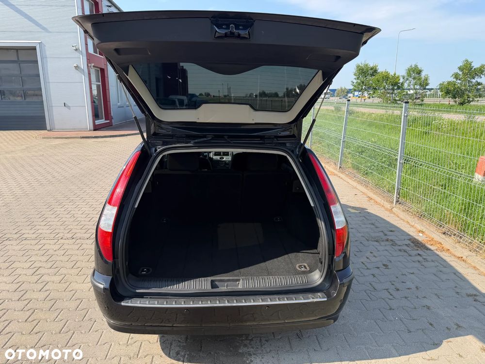 Ford Mondeo 1.8 Titanium - 10