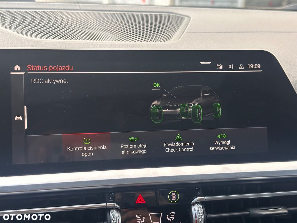 BMW Seria 3 330i xDrive M Sport - 27