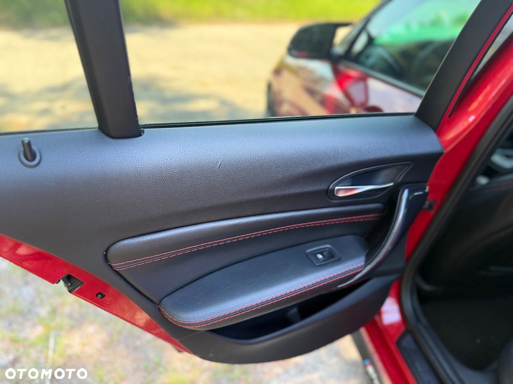 BMW Seria 1 118i - 28