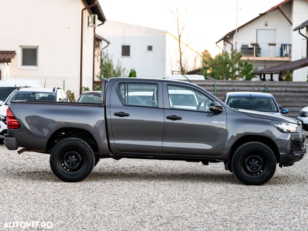 Toyota Hilux - 15