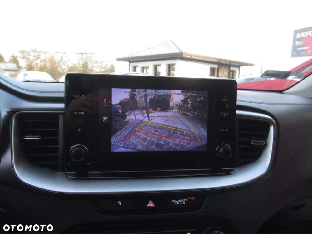 Kia Ceed 1.5 T-GDI M - 18