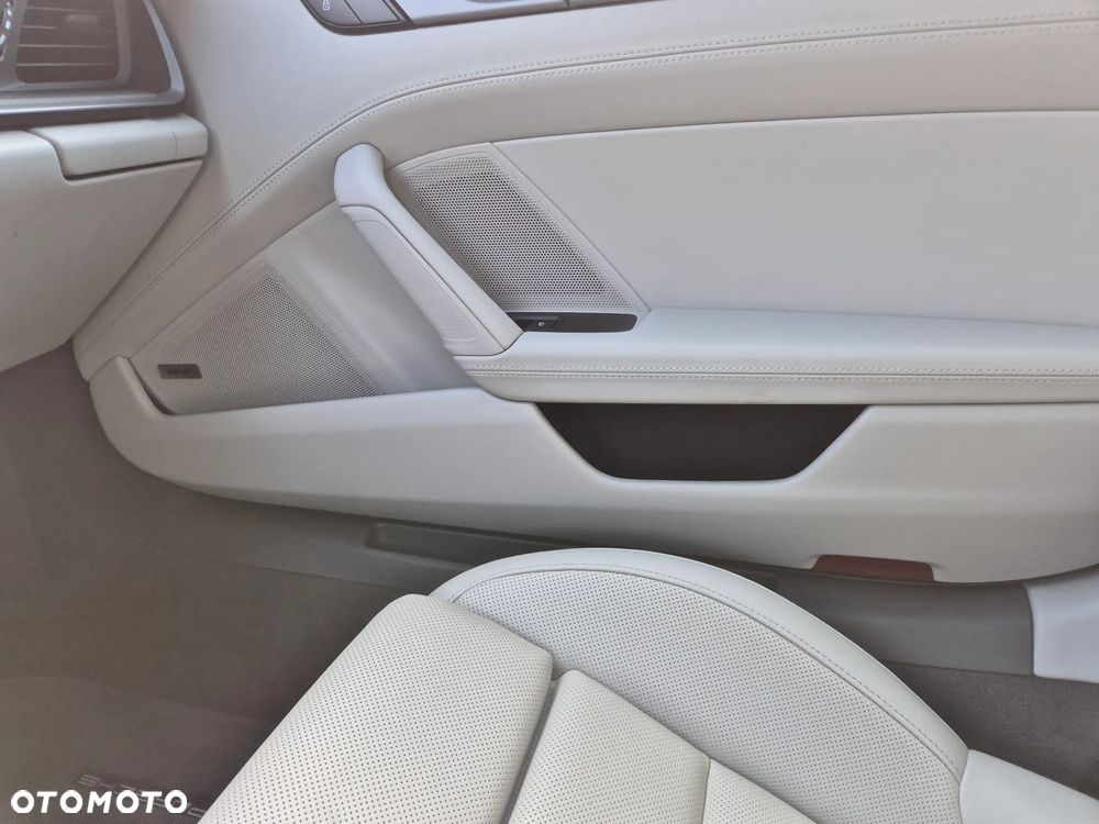 Porsche 911 Carrera PDK - 14