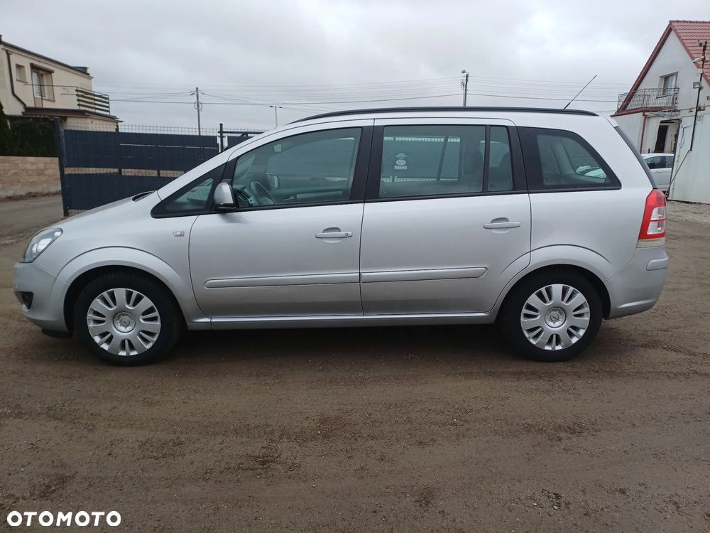 Opel Zafira 1.8 Edition Plus - 2