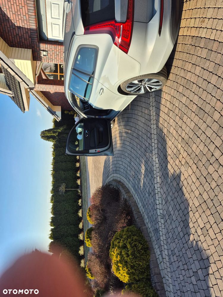 Volvo V60 B4 B DKG Plus Dark - 4