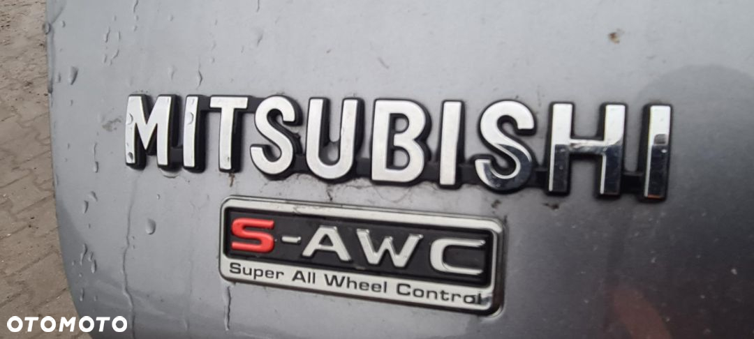 Mitsubishi Outlander 2.0 4WD Plug-In Hybrid Plus - 20