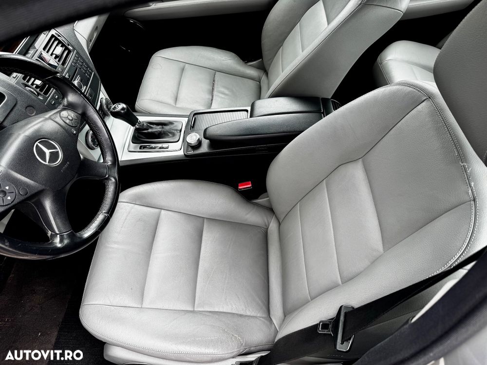 Mercedes-Benz C - 17