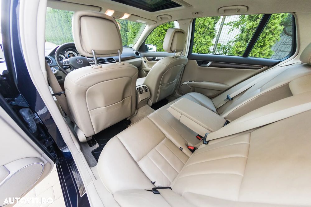 Mercedes-Benz C 220 CDI DPF (BlueEFFICIENCY) 7G-TRONIC Elegance - 19