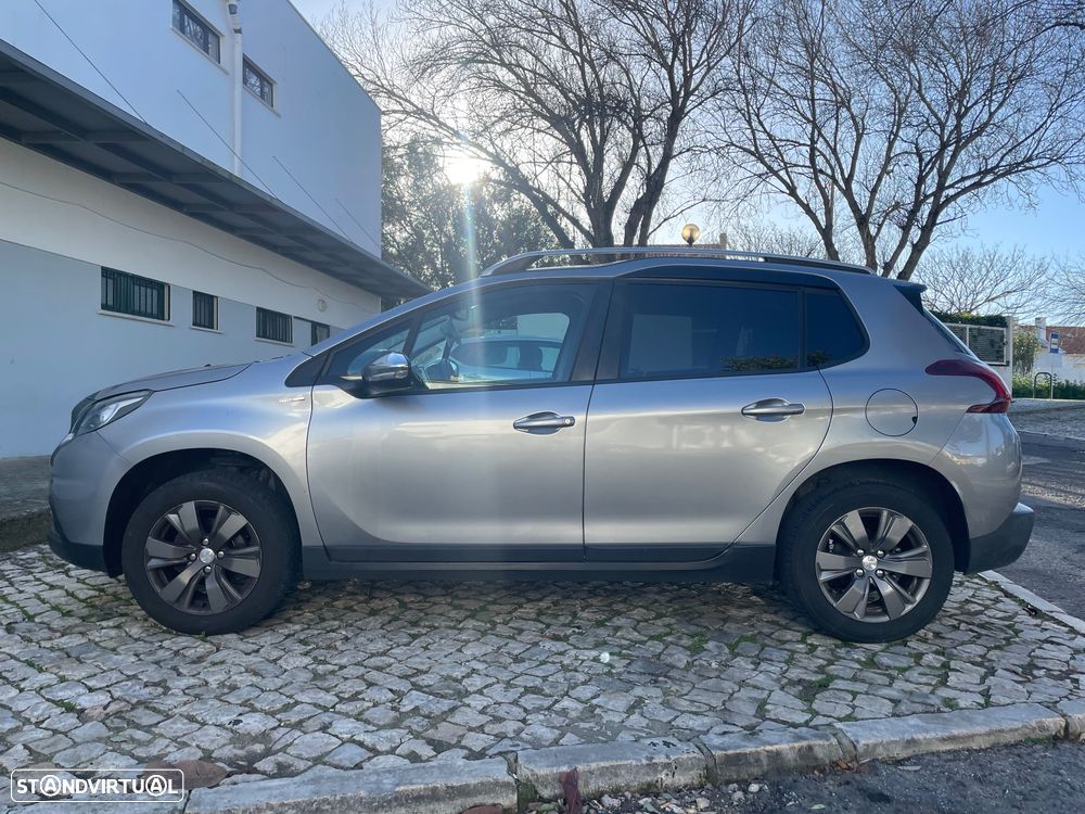 Peugeot 2008 1.2 PureTech Style - 7