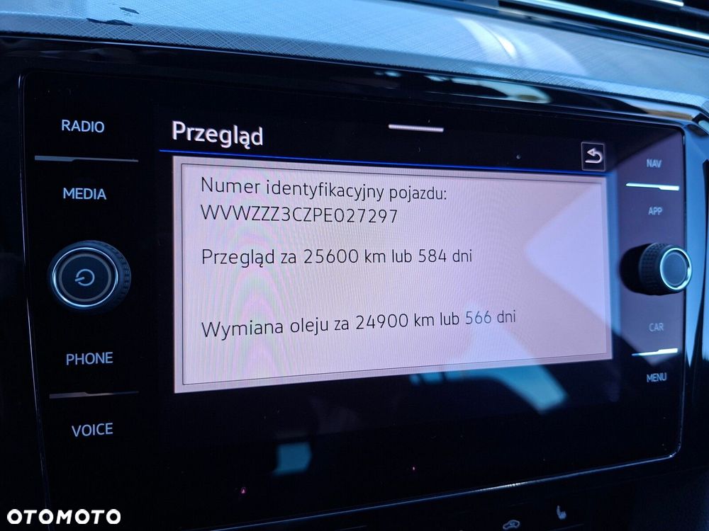 Volkswagen Passat - 27