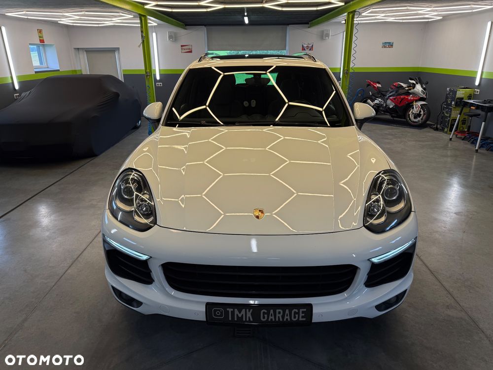 Porsche Cayenne S E-Hybrid - 12