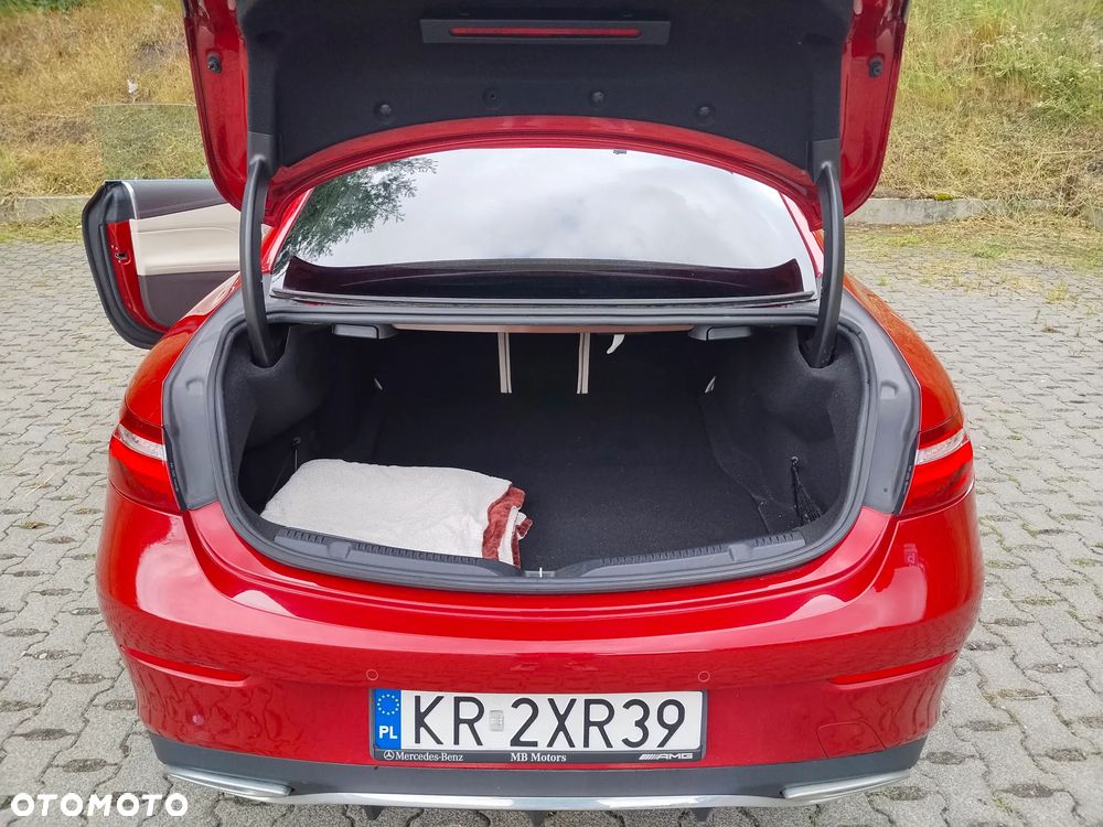 Mercedes-Benz Klasa E 220 d 4-Matic AMG - 25