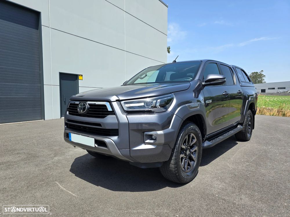 Toyota Hilux 2.8 D-4D 4WD Invincible TA - 1