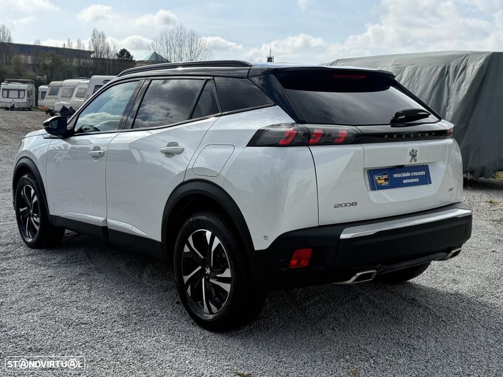 Peugeot 2008 1.2 PureTech GT EAT8 - 14
