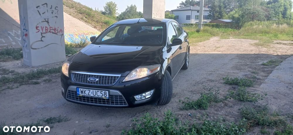 Ford Mondeo 1.8 Ambiente - 1
