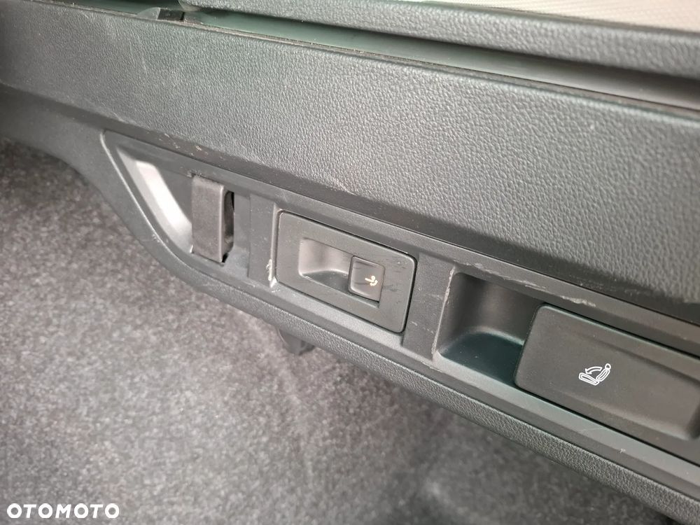 Skoda Octavia 2.0 TDI DSG Style - 17