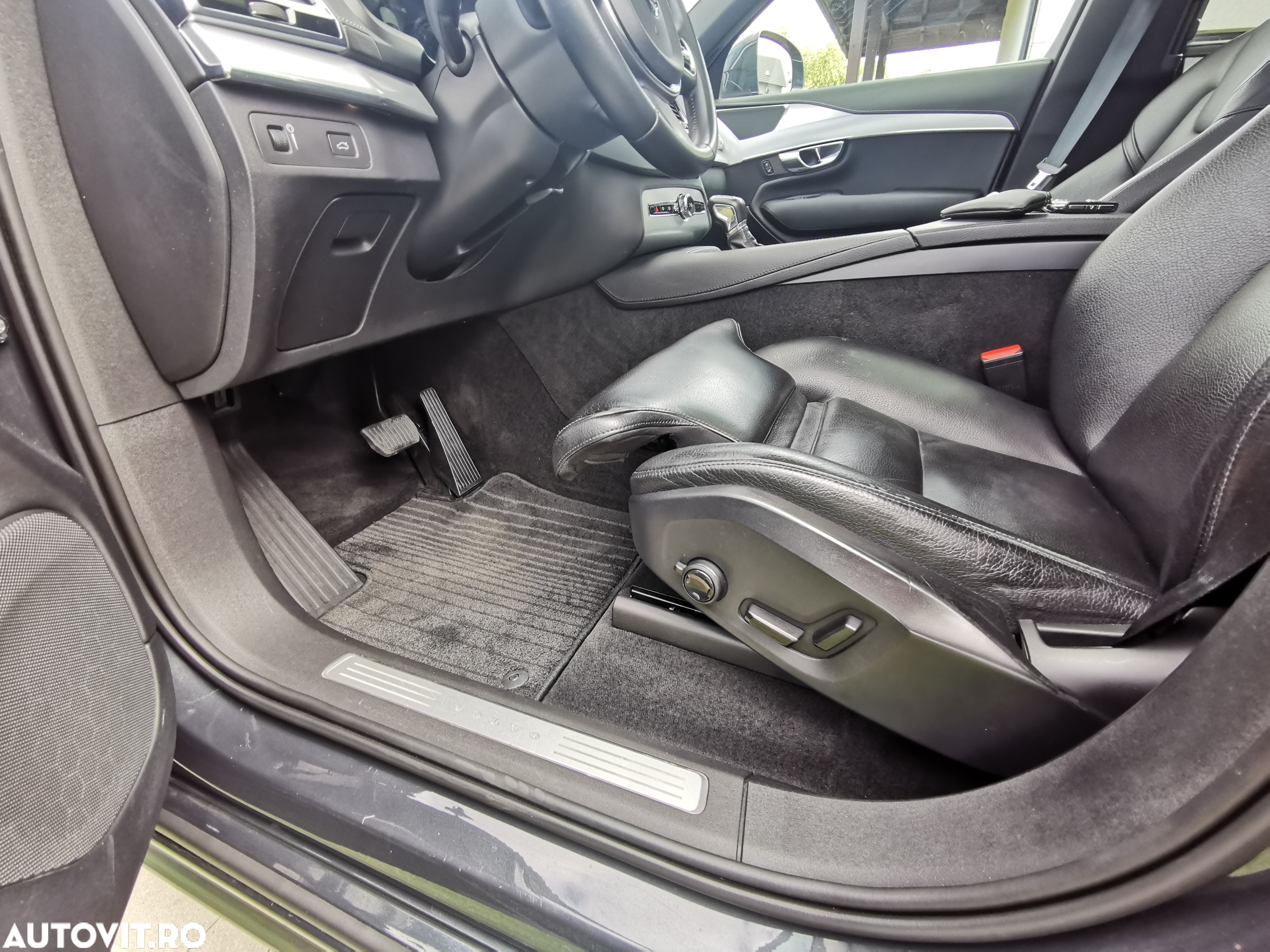 Volvo XC 90 D5 AWD Geartronic Momentum - 15