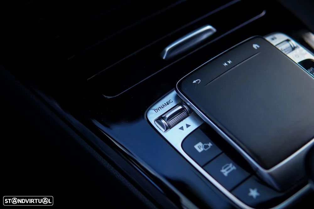 Mercedes-Benz A 180 d AMG Line Aut. - 43