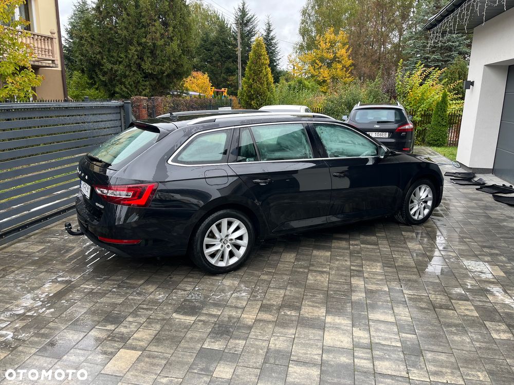 Skoda Superb 2019 photo 4