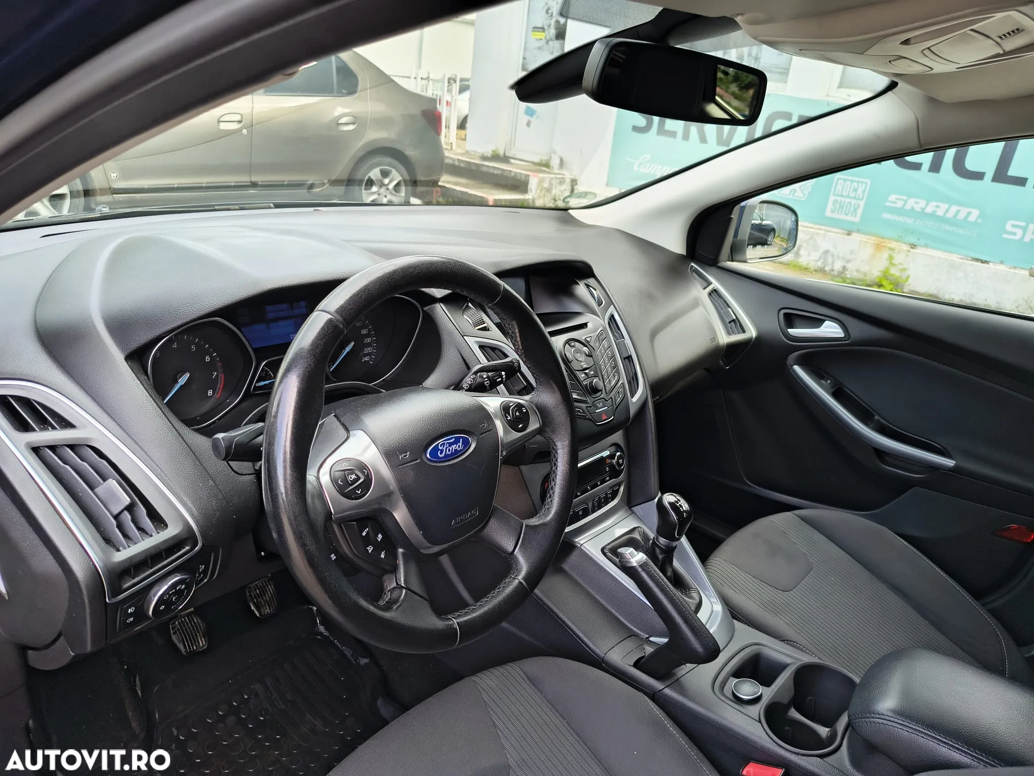 Ford Focus - 10