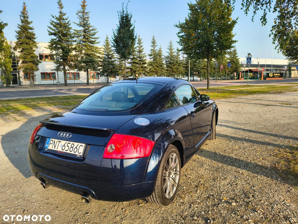 Audi TT Coupé - 12