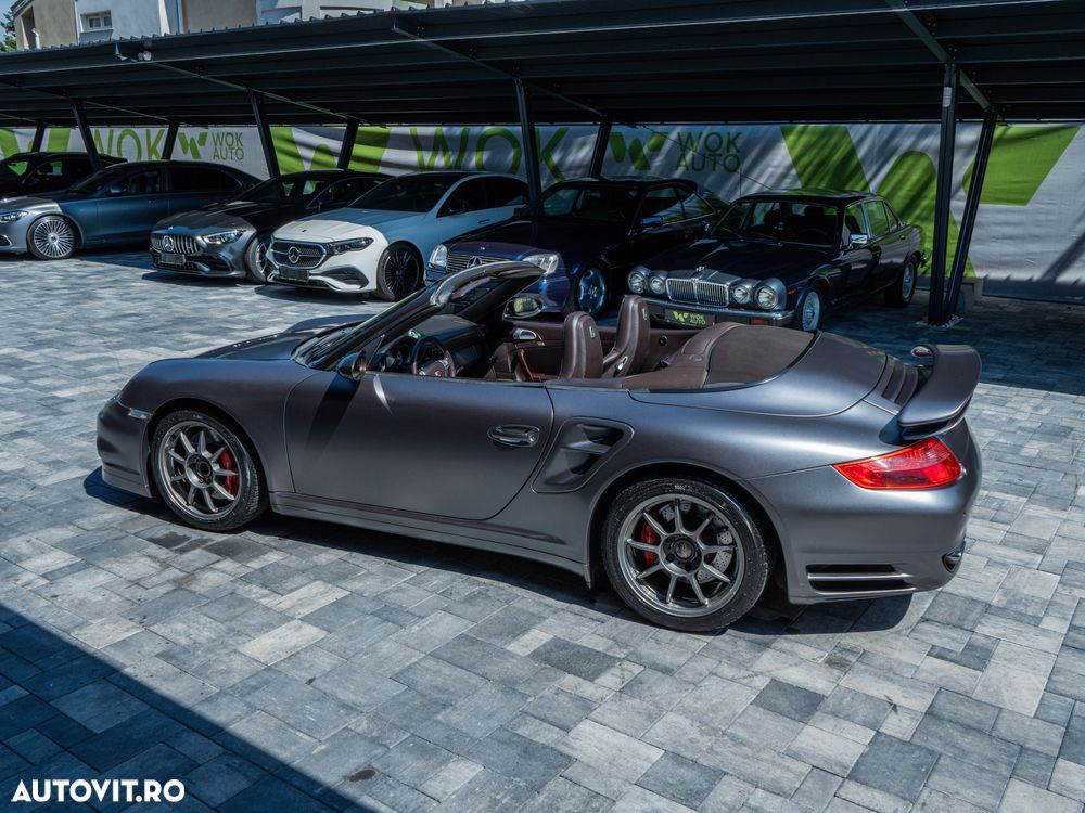 Porsche 911 - 9