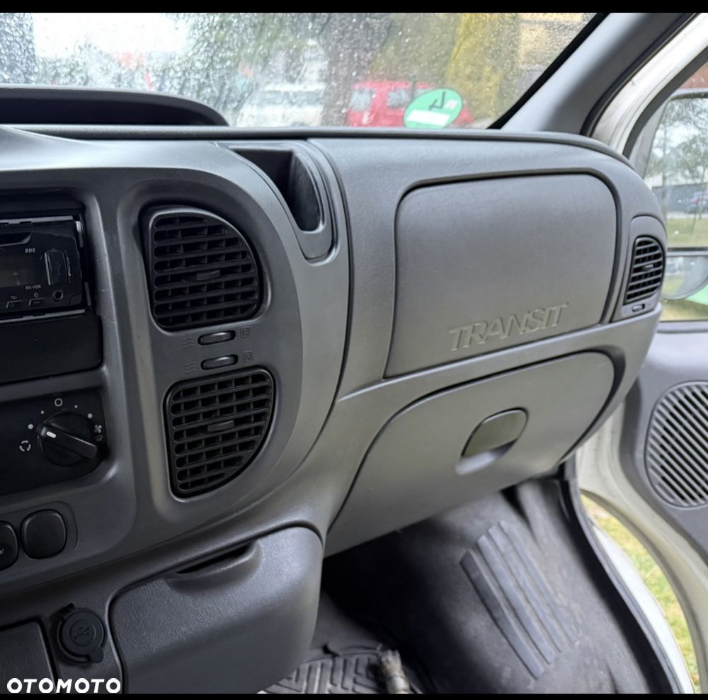 Ford Transit - 11