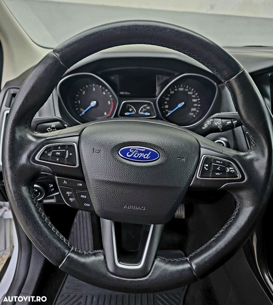 Ford Focus - 20