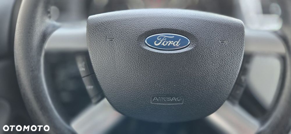 Ford Kuga 2.0 TDCi 4x4 Titanium - 29