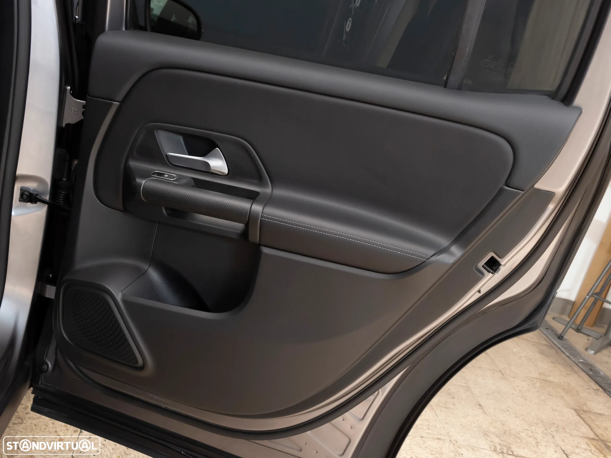 Mercedes-Benz GLB 180 d Style - 11