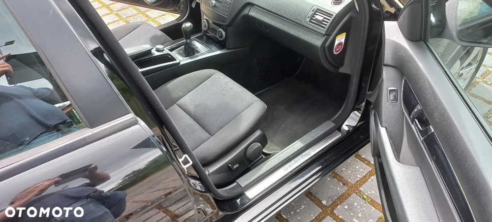 Mercedes-Benz Klasa C 200 Kompressor Classic - 6