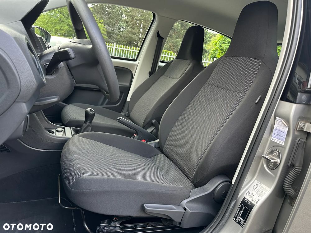 Volkswagen up! 1.0 Take - 11
