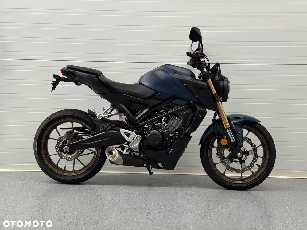 Honda CB - 2