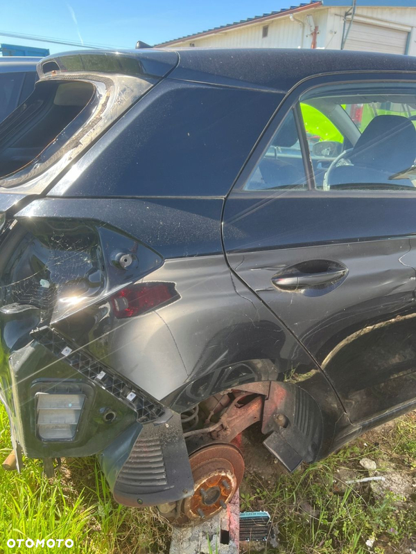 HYUNDAI I20 II 14- BŁOTNIK ĆWIARTKA PRAWA PRAWY TYŁ TYLNA KOLOR X5B