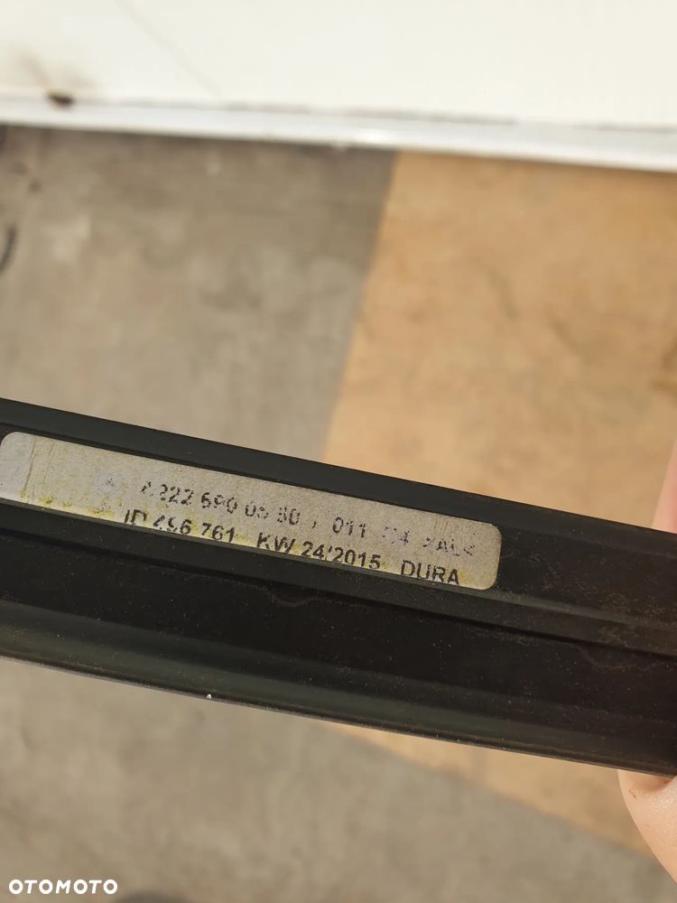 LISTWA ZGARNIAJĄCA PRZYSZYBOWA  LEWY LEWA  PRZÓD TYŁ MERCEDES S KLASA  W222 A2226730165 A22267303 USZCZELKA DRZWI - 24