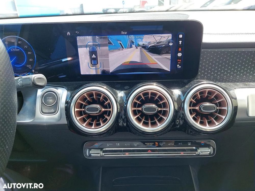Mercedes-Benz EQB 300 4MATIC - 16