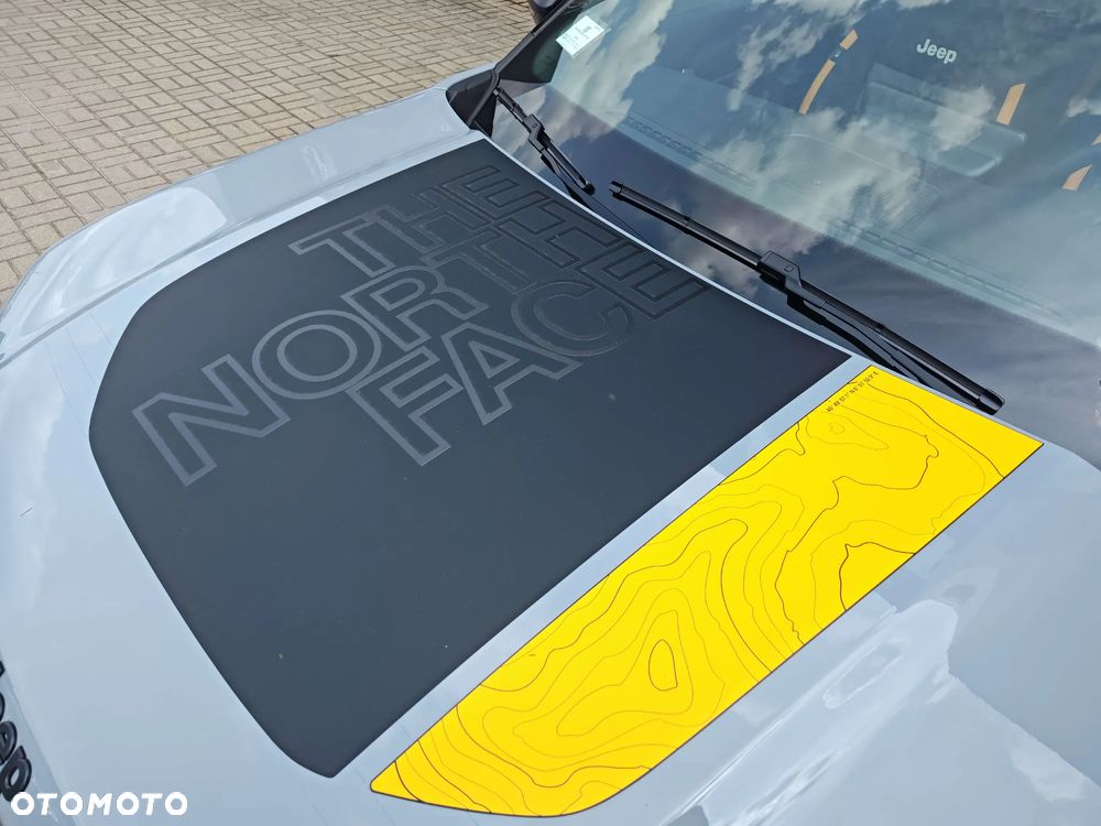 Jeep Avenger 1.2 T3 mHEV The North Face 4xe eDCT6 - 12
