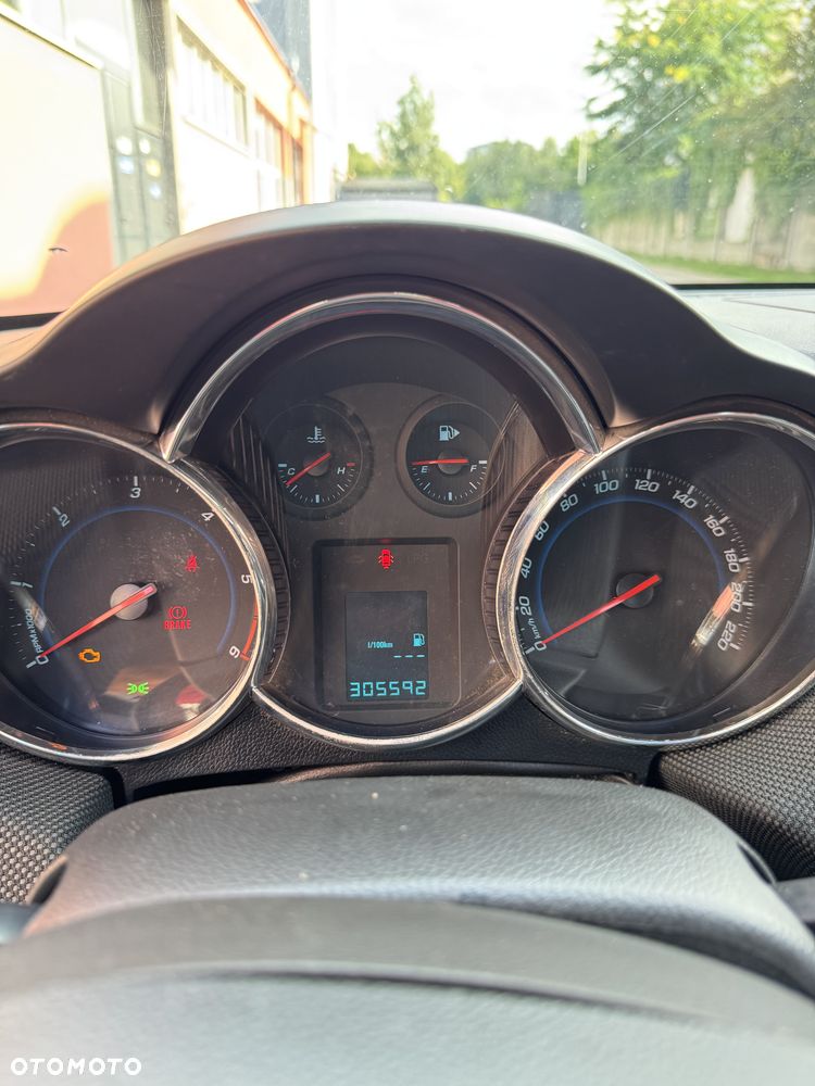 Chevrolet Cruze 2.0 D LT+ - 13