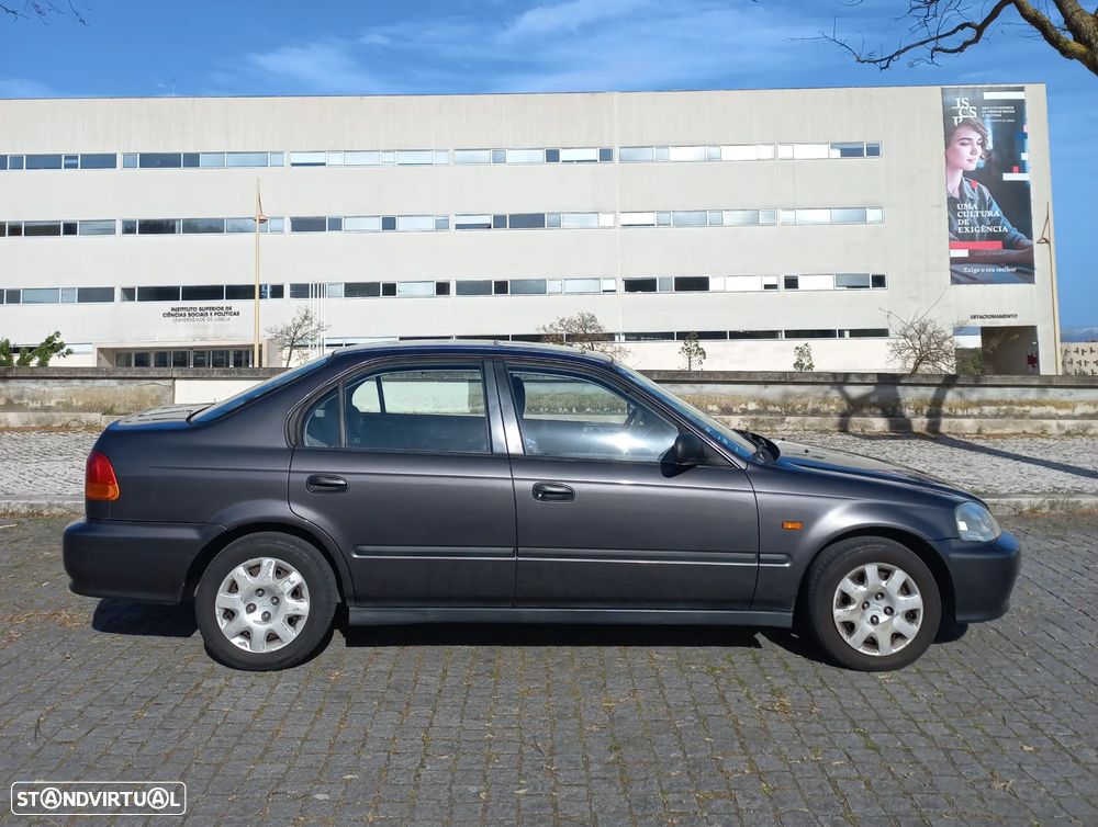 Honda Civic 1.4i S - 2