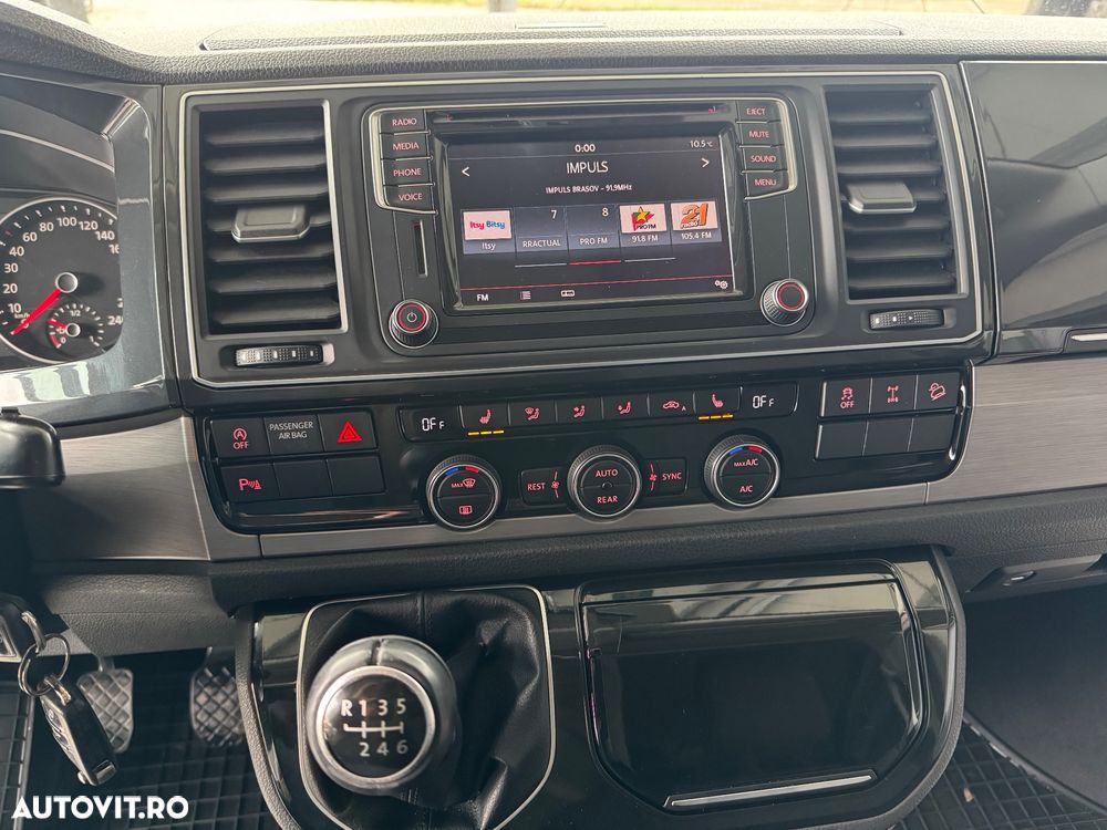 Volkswagen Multivan - 23