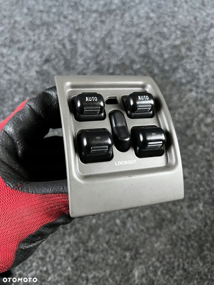 przełącznik panel sterowania szyb chrysler pt cruiser I 0UK931L8AA - 3