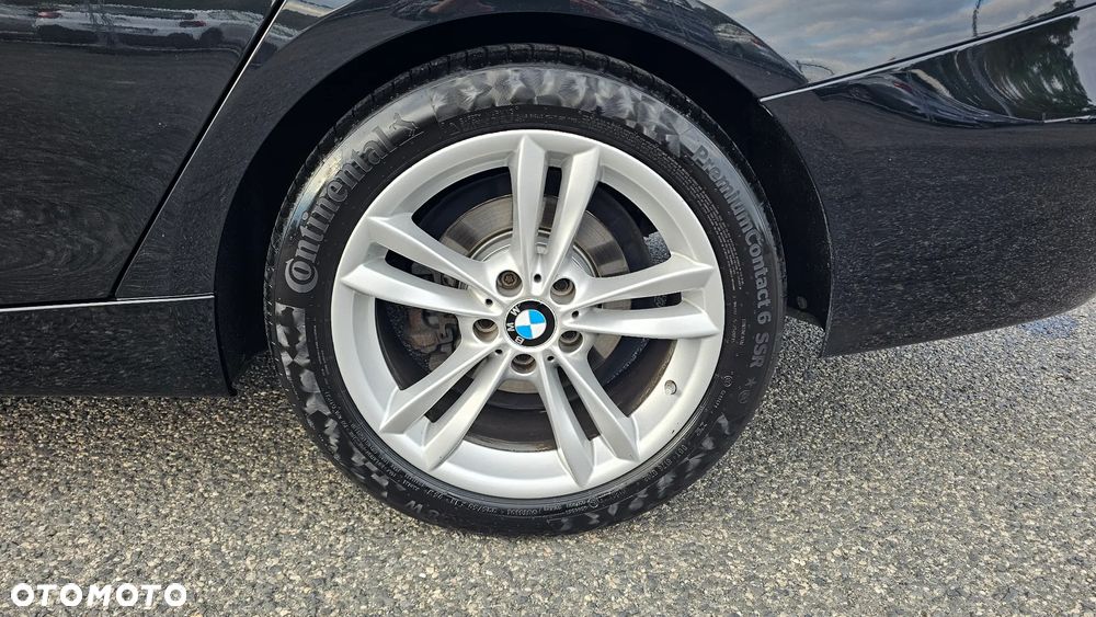 BMW 3GT 330i xDrive Luxury Line - 9