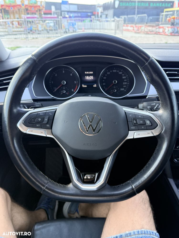 VOLKSWAGEN Passat 2023 — imagine 12