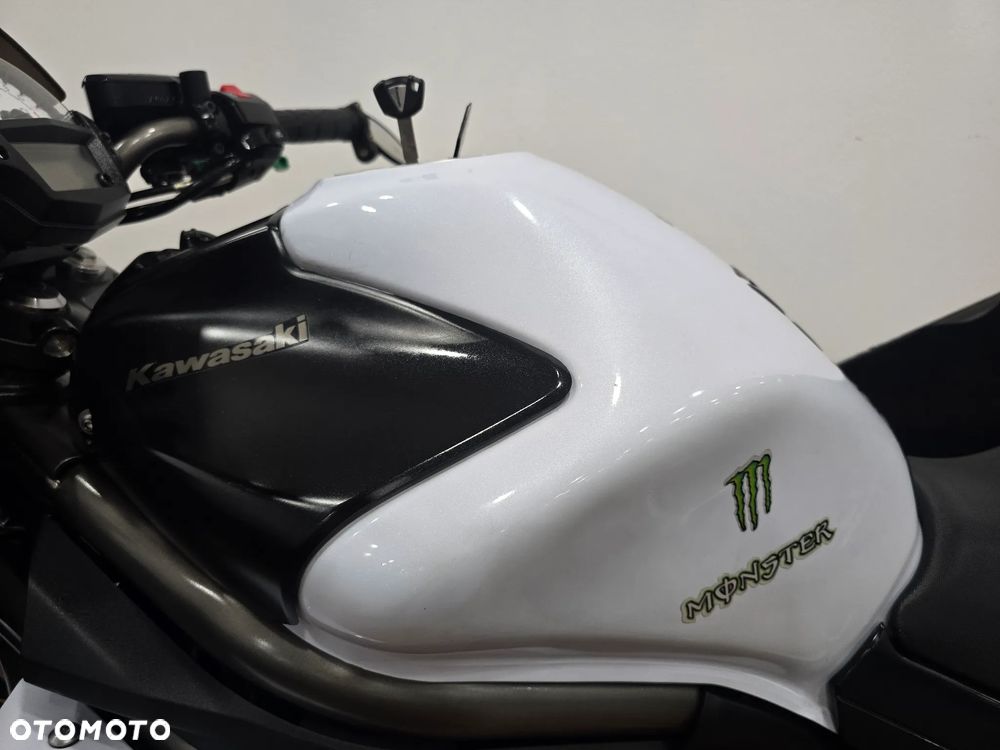 Kawasaki ER - 12